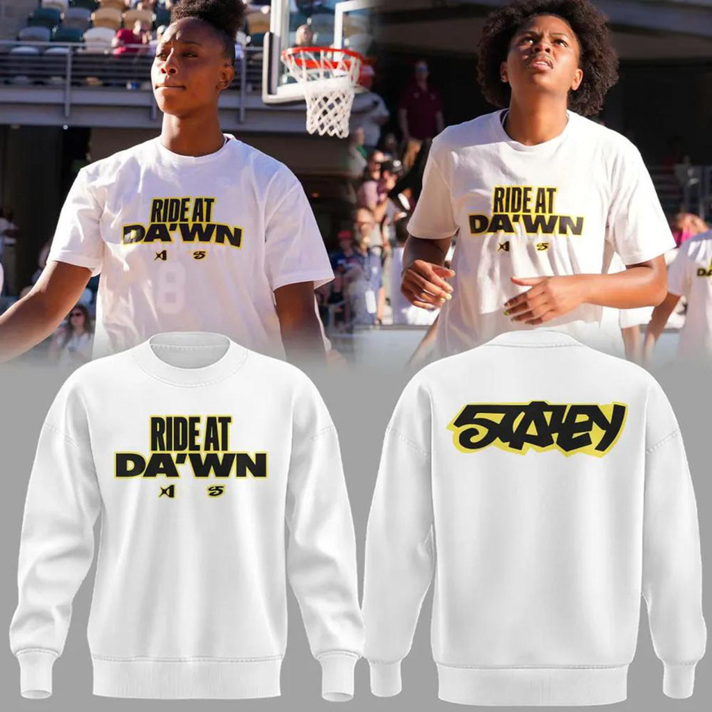 South Carolina Gamecocks Ride At Da'wn 2026 White Sweatshirt Gamecocks Merch Gifts For Husband 1 - Unicasport South Carolina Gamecocks Ride At Da'wn 2026 White Sweatshirt Gamecocks Merch Gifts For Husband
