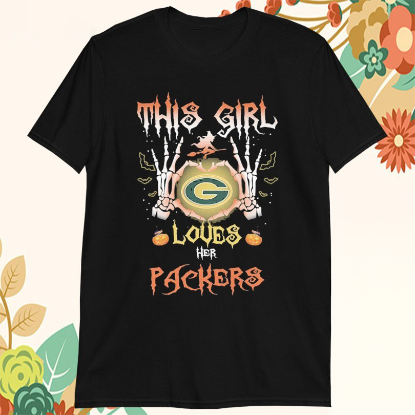 This Girl Loves Her Green Bay Packers Skeleton Heart Hands Halloween Tshirts