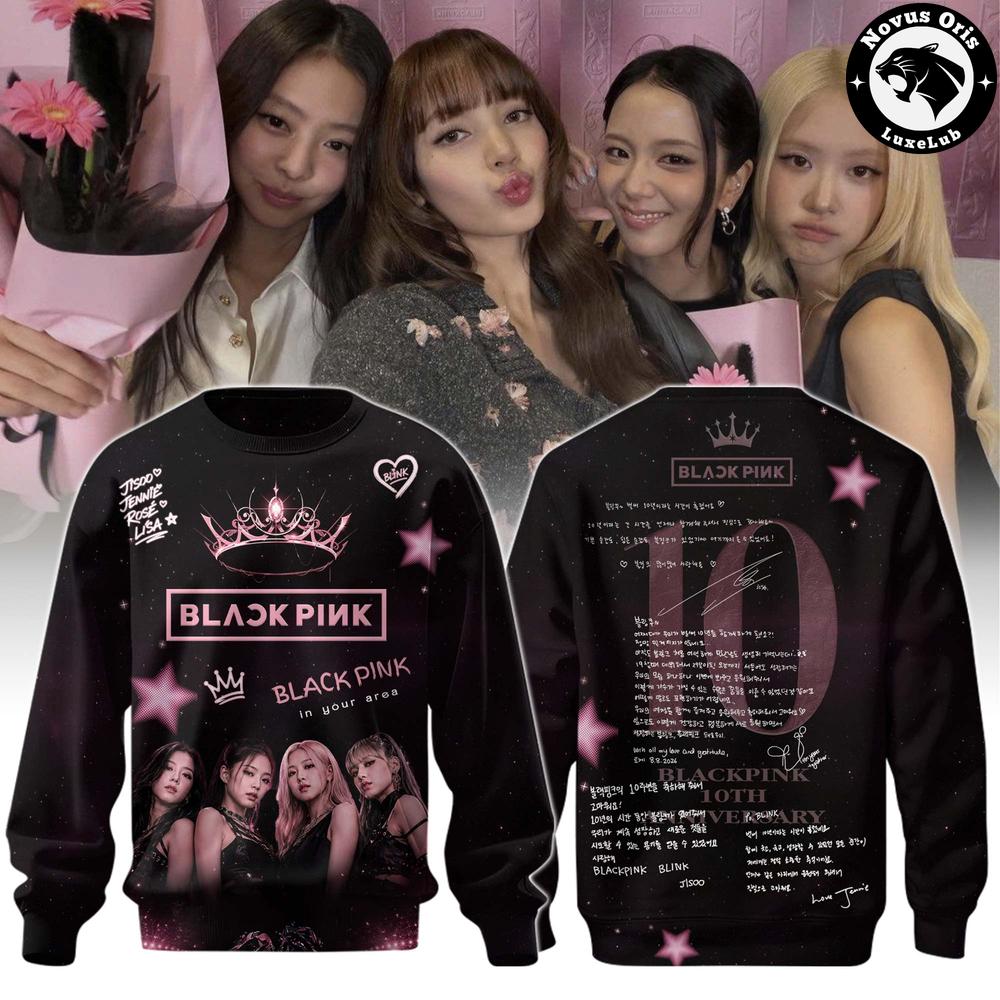 BLACKPINK x 10th Anniversary 2026 Limited Edition Sweatshirt 1 - Unicasport BLACKPINK x 10th Anniversary 2026 Limited Edition Sweatshirt