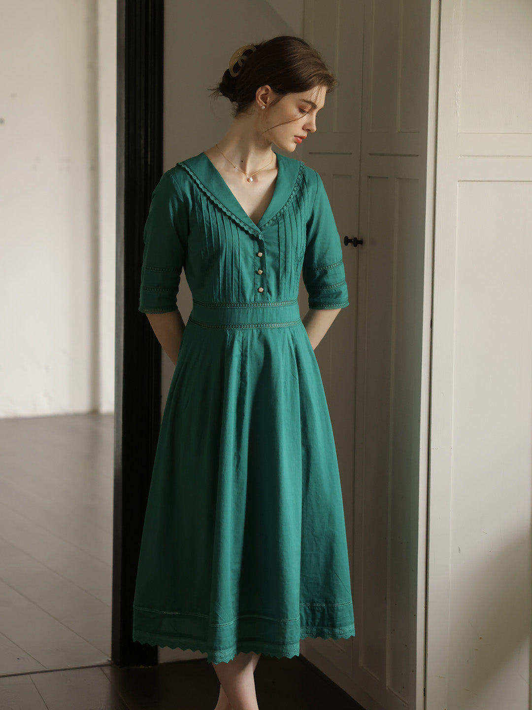 Emerald Green Cromulent V-Neck Lapel Half Sleeve Button Front Dress Good Stylists