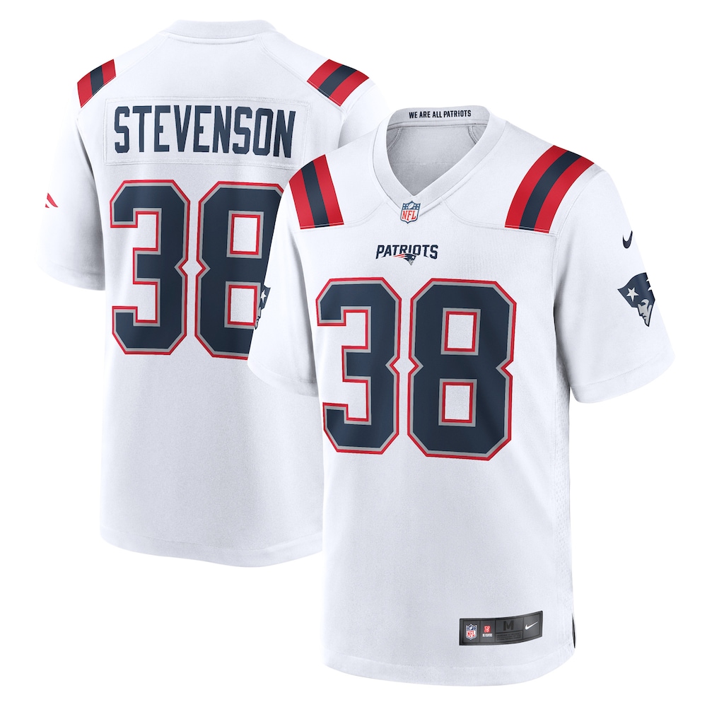 New England Patriots Merch - Men's Rhamondre Stevenson Jersey, White 1 - Unicasport New England Patriots Merch - Men's Rhamondre Stevenson Jersey, White