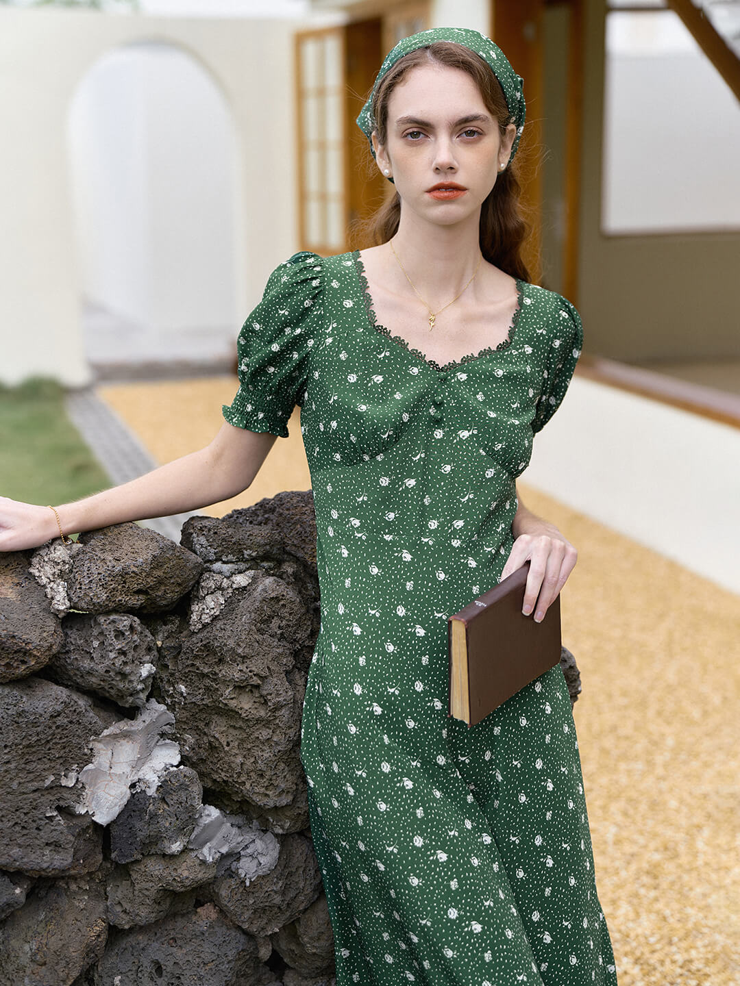 Halcyon Emerald Green Sweetheart Puff Sleeve Floral Print Midi Gown Good Stylists
