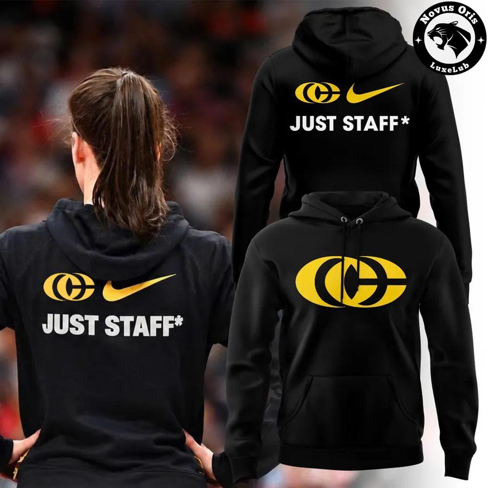 Iowa Hawkeyes Caitlin Clark Just Staff 2026 Black Pullover Hoodie 1 - Unicasport Iowa Hawkeyes Caitlin Clark Just Staff 2026 Black Pullover Hoodie