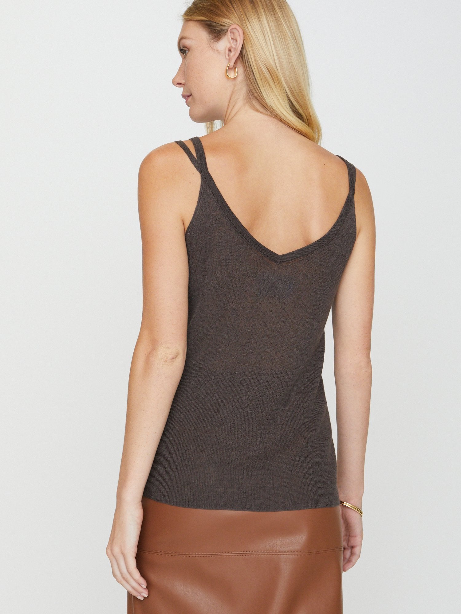 iPage Alon Minimal Ribbed Tank Top for Women - Image 2