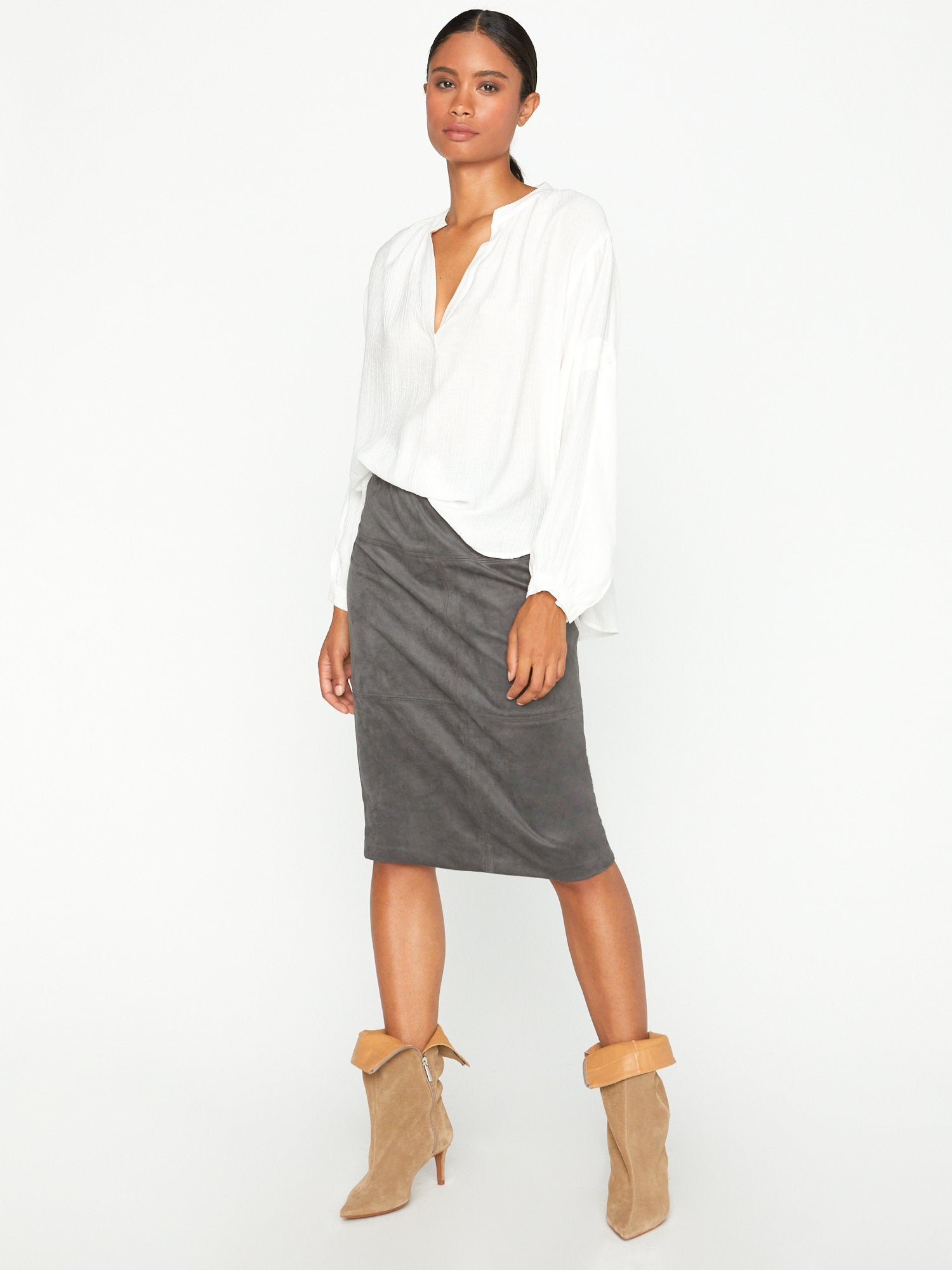 iPage Jaxon Relaxed Long Sleeve Fashion Top for Women - Image 4