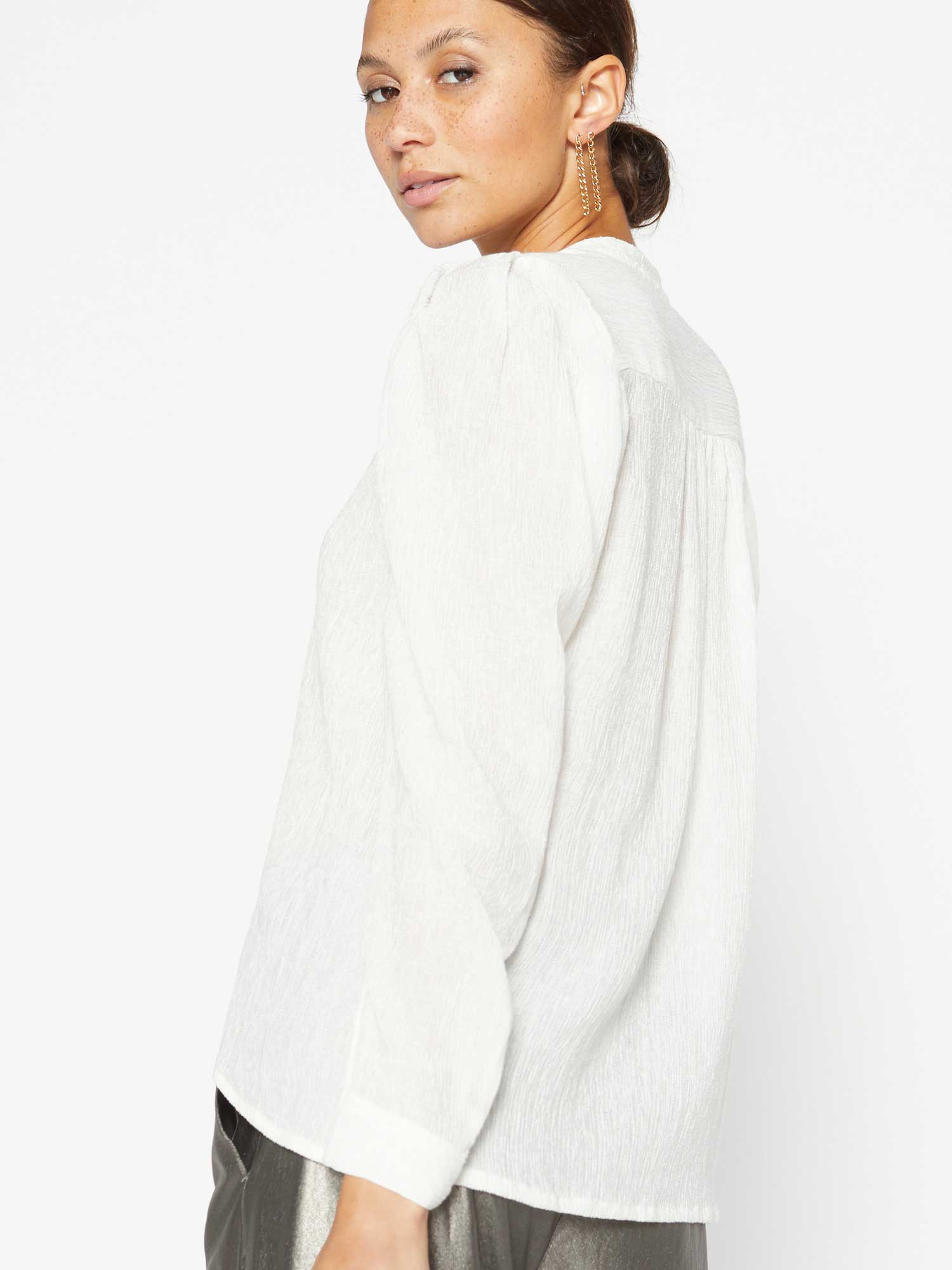 iPage Mila Minimalist Soft Touch Fashion Top for Women - Image 5