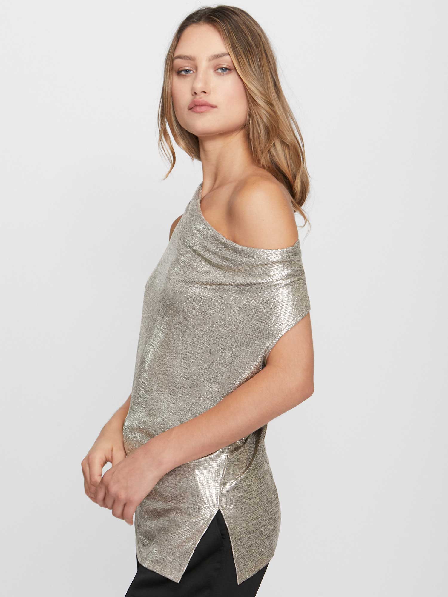 iPage Nova Minimal Sleeveless Fashion Top for Women - Image 6