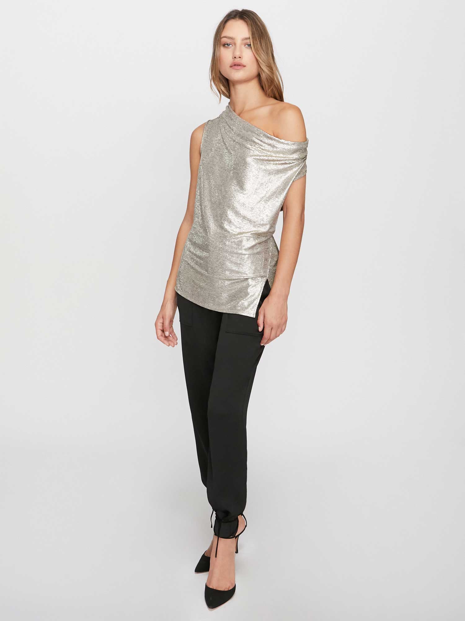iPage Nova Minimal Sleeveless Fashion Top for Women - Image 7