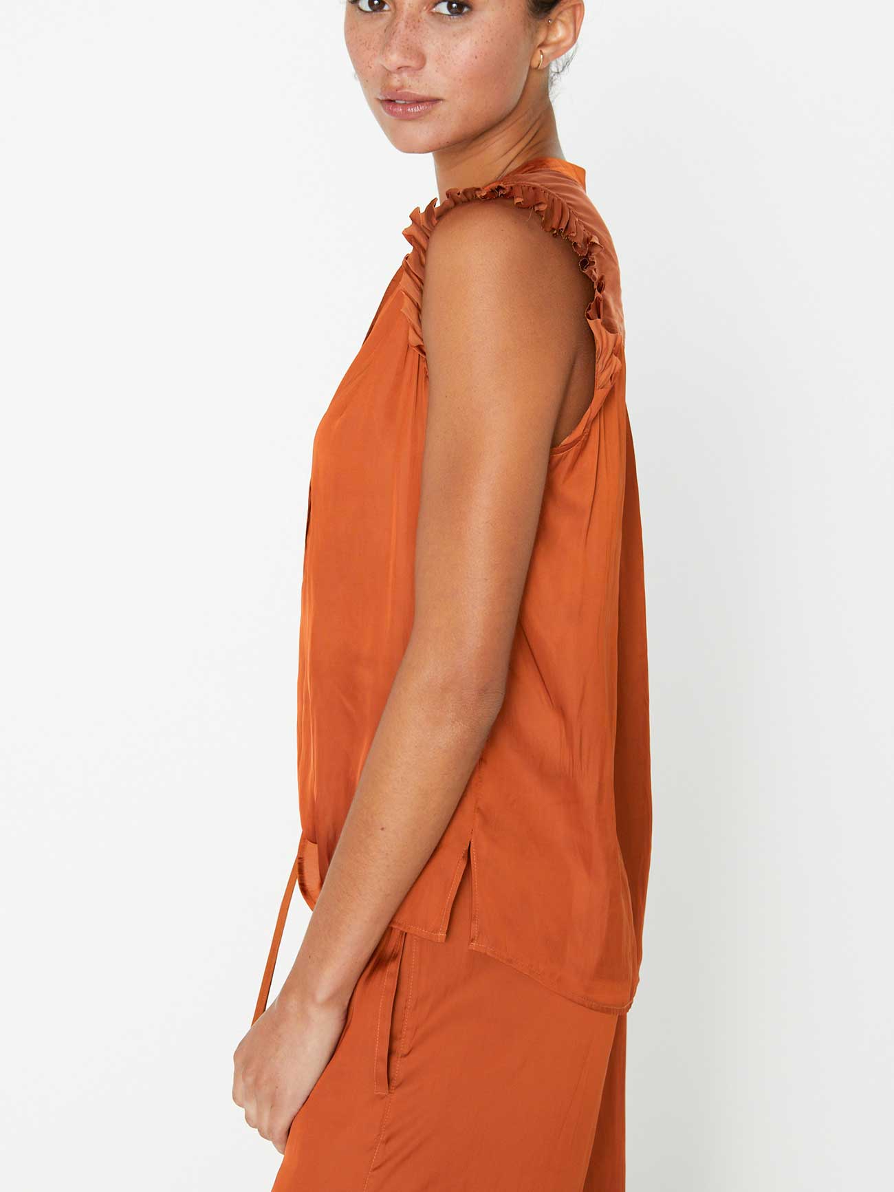 iPage Romare Sleeveless Office Casual Popover Top for Women - Image 4