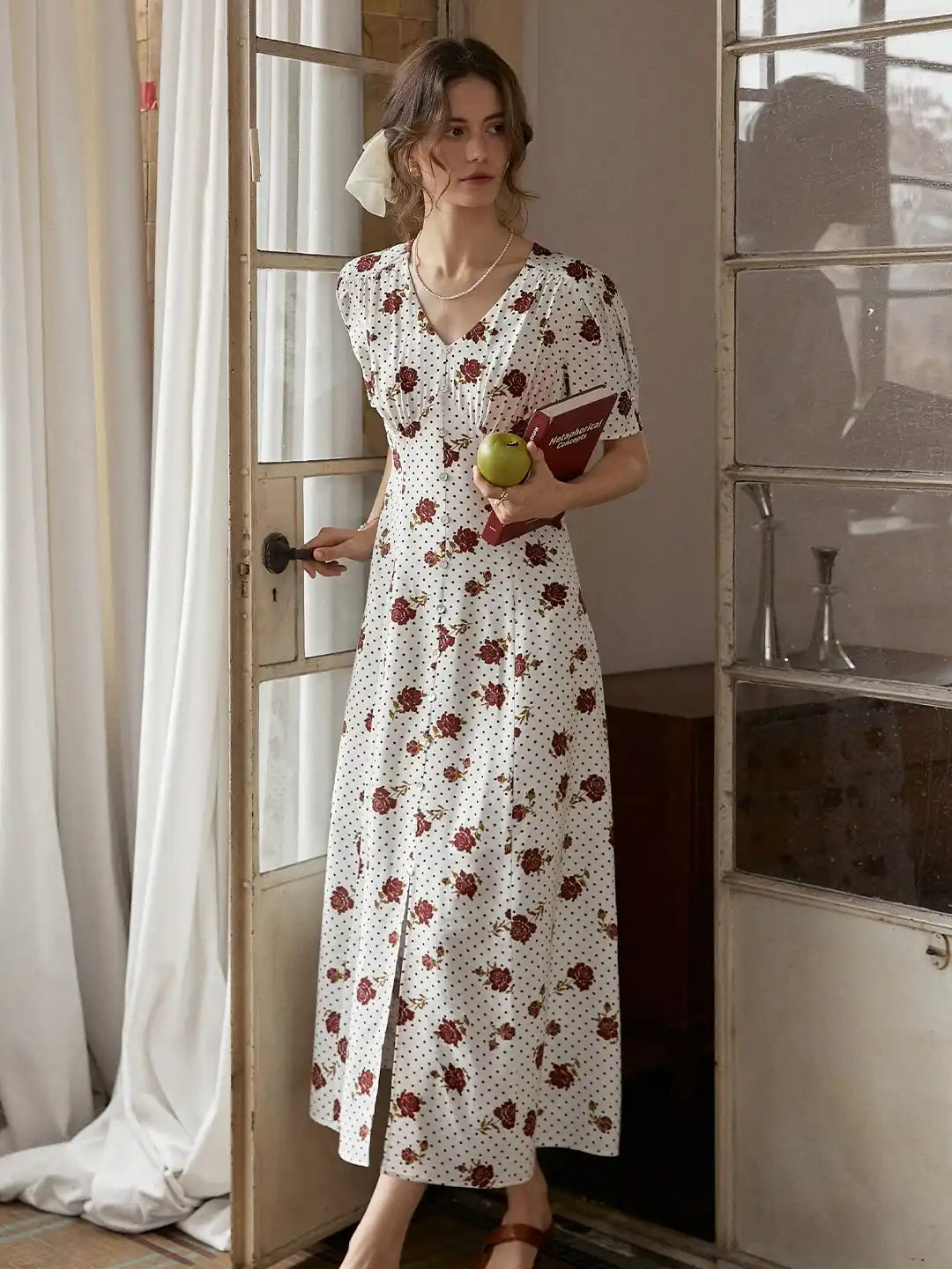 Ivory Red Good Stylists Ephemeral Floral Print Retro V-Neck Button Down Midi Gown