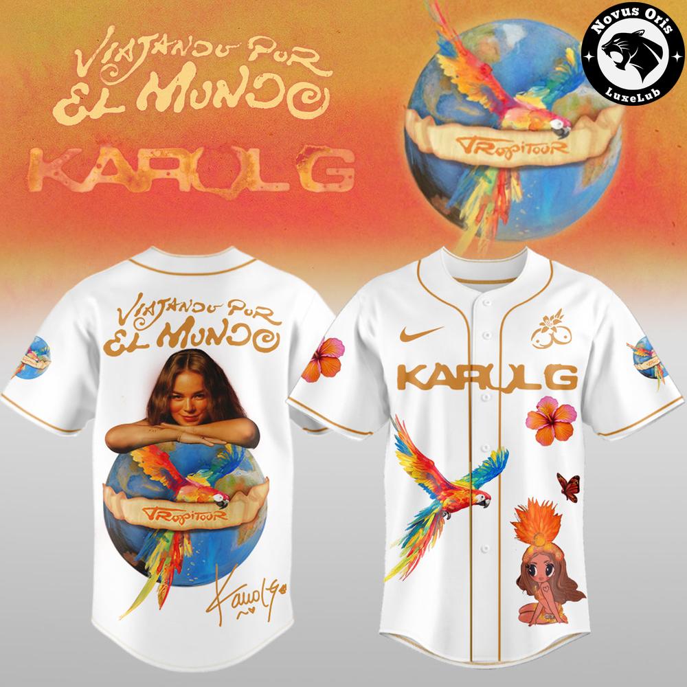 Karol G Viajando Por El Mundo Tropitour 2026 Baseball Jersey 1 - Unicasport Karol G Viajando Por El Mundo Tropitour 2026 Baseball Jersey