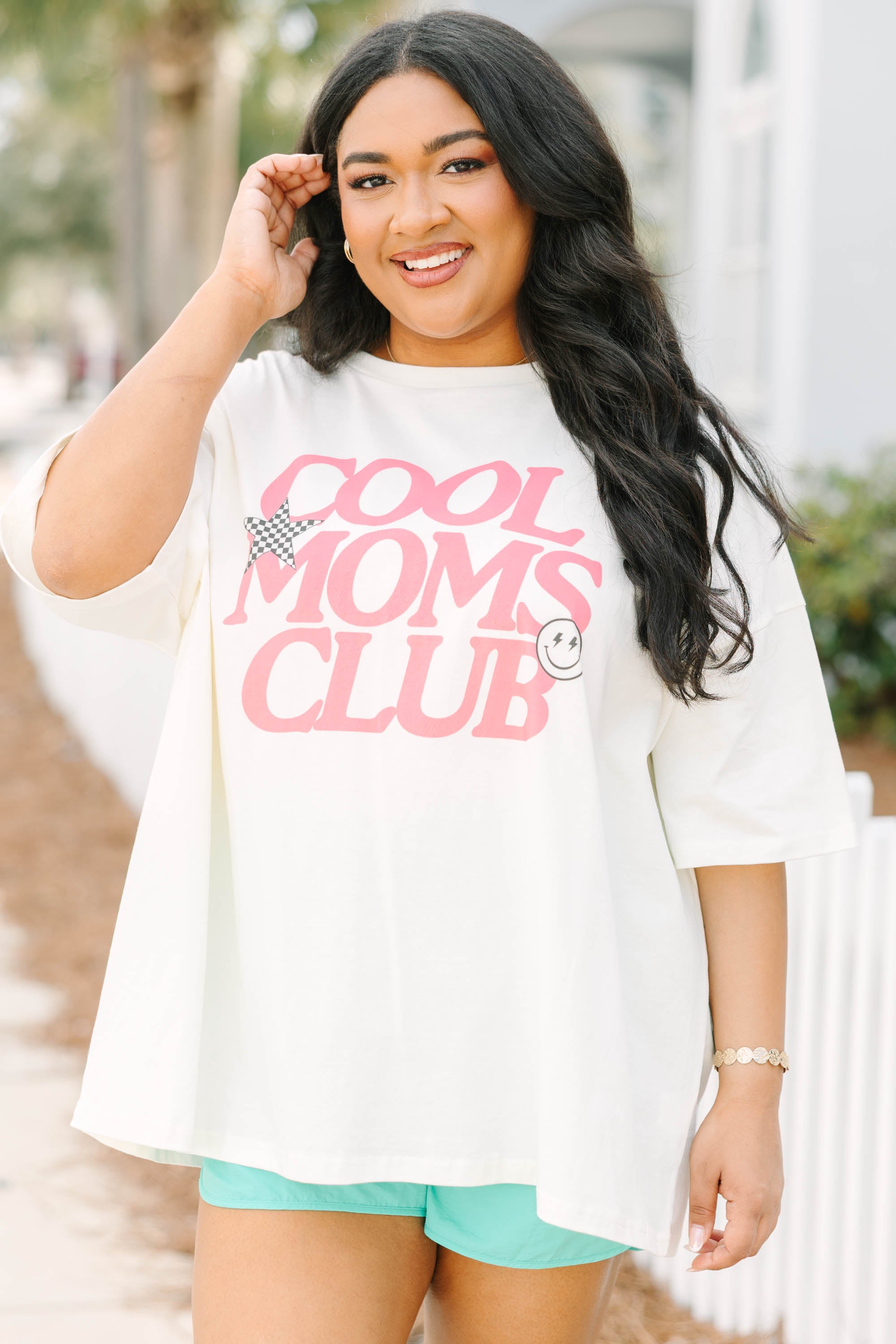 Mom's Club Boyfriend Tee, Ivory