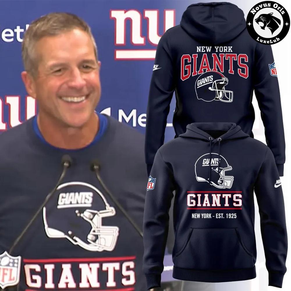 New York Giants Football Helmet 2026 Navy Pullover Hoodie 1 - Unicasport New York Giants Football Helmet 2026 Navy Pullover Hoodie