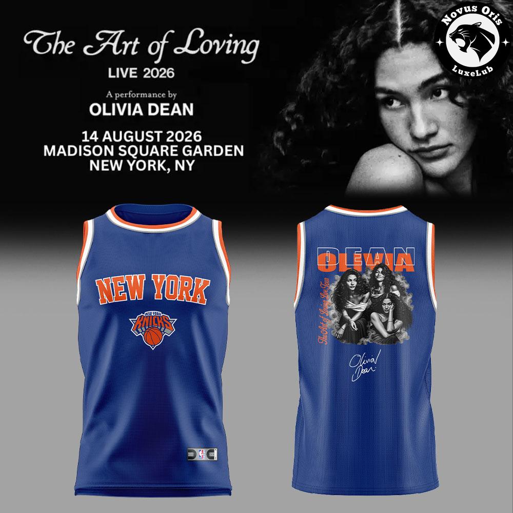 Olivia Dean x New York Knicks The Art of Loving Live 2026 Basketball Jersey 1 - Unicasport Olivia Dean x New York Knicks The Art of Loving Live 2026 Basketball Jersey