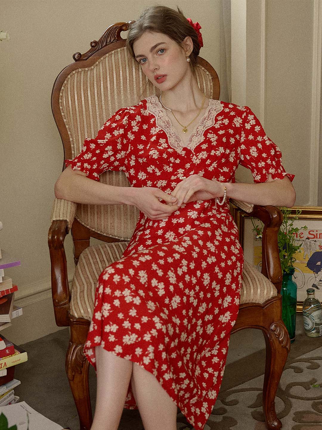 Snark Good Stylists Red Floral Lace Trimmed V-Neck Vintage Summer Midi Dress