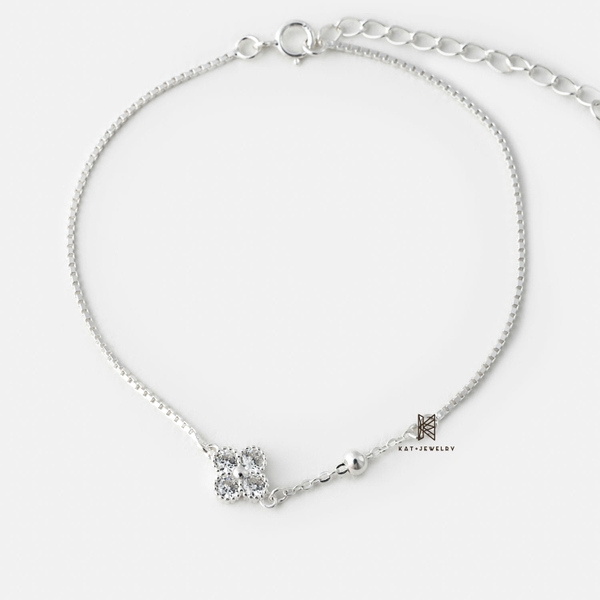 SNEEBER BIG CZ CLOVER GEM STONE AND BALL