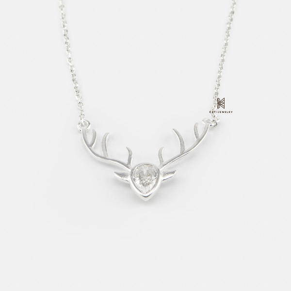 SNEEBER CHRISTMAS 3D REINDEER HEAD WITH GEM