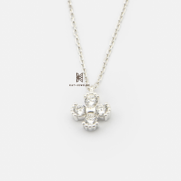 SNEEBER CLOVER 4 LEAF TINY GEM