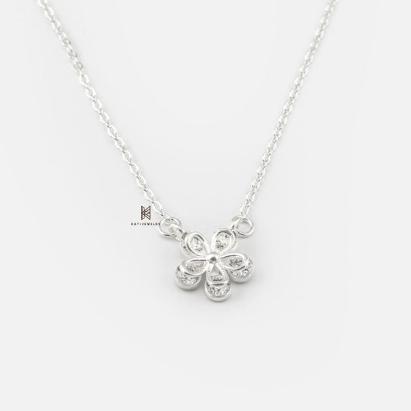 SNEEBER FLOWER GEM 5 LEAF LAYER AND SINGLE GEM