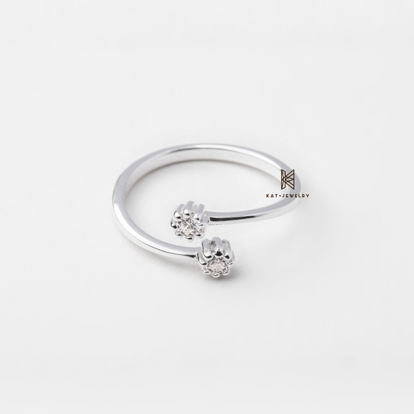 SNEEBER MIDI OPEN TWIST GEM CZ