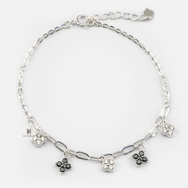 SNEEBER OVAL CHAIN TRIPLE CZ GEM CLOVER LEAF AND DOUBLE BLACK GEM CLOVER LEAF
