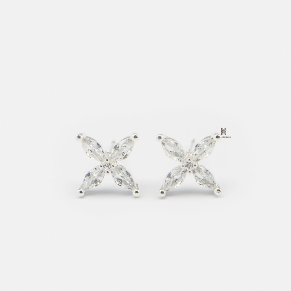 SNEEBER STUD4 LEAF GEM