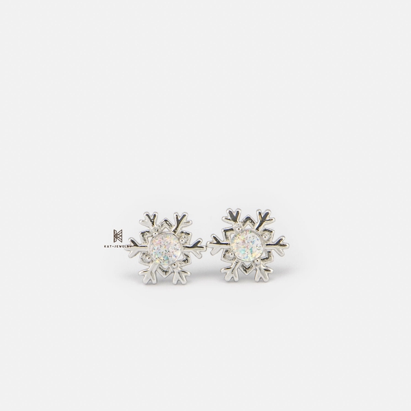 SNEEBER STUDBIG SNOWFLAKE OPAL STONE