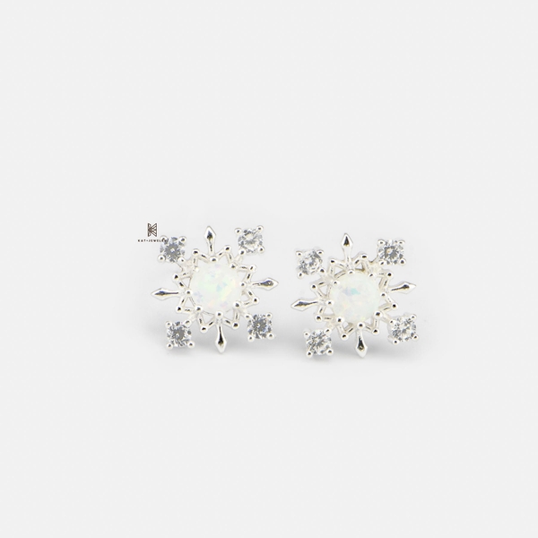 SNEEBER STUDSQUARE SNOW GEM OPAL RAINBOW STONE