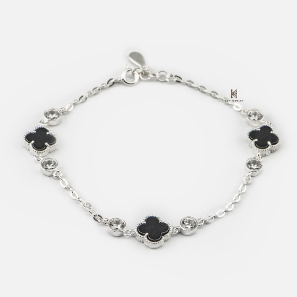 SNEEBER TRIPLE SPECIAL CLOVER BLACK STONE AND MULTA CIRCLE GEM