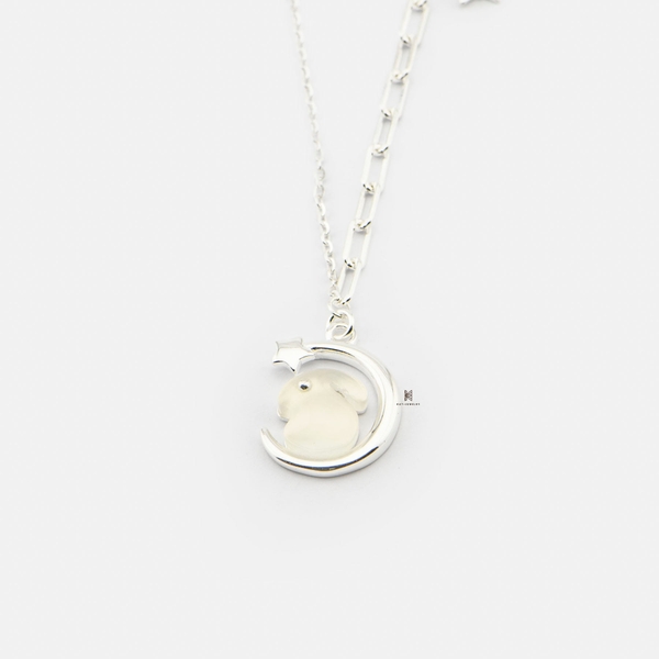 SNEEBER WHITE RABBIT MOOSNEEBER STONE AND CRESCENT MOON