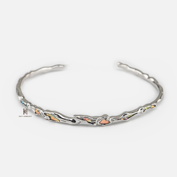 SNEEBER WIRE ART MULTI RED STONE