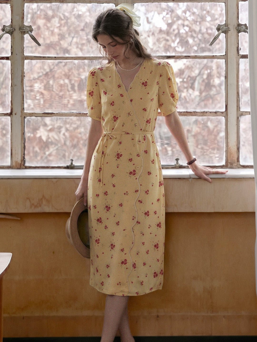 Syzygy Mustard Yellow Red Floral V-Neck Puff Sleeve Midi Good Stylists