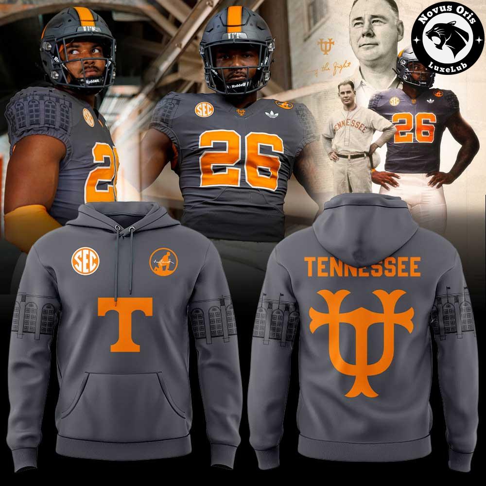Tennessee Volunteers Neyland Legacy NCAA Football Pullover Hoodie 1 - Unicasport Tennessee Volunteers Neyland Legacy NCAA Football Pullover Hoodie