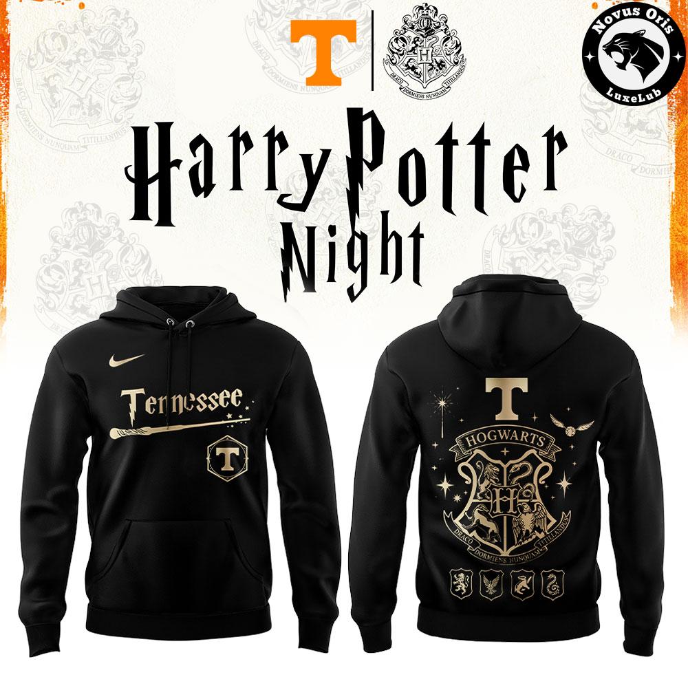 Tennessee Volunteers x Harry Potter Night 2026 Black Pullover Hoodie 1 - Unicasport Tennessee Volunteers x Harry Potter Night 2026 Black Pullover Hoodie