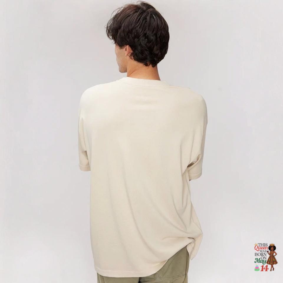 This Queen Was Born On May 14 Happy Birthday To Me A Girl Pullover Shirt - Image 3