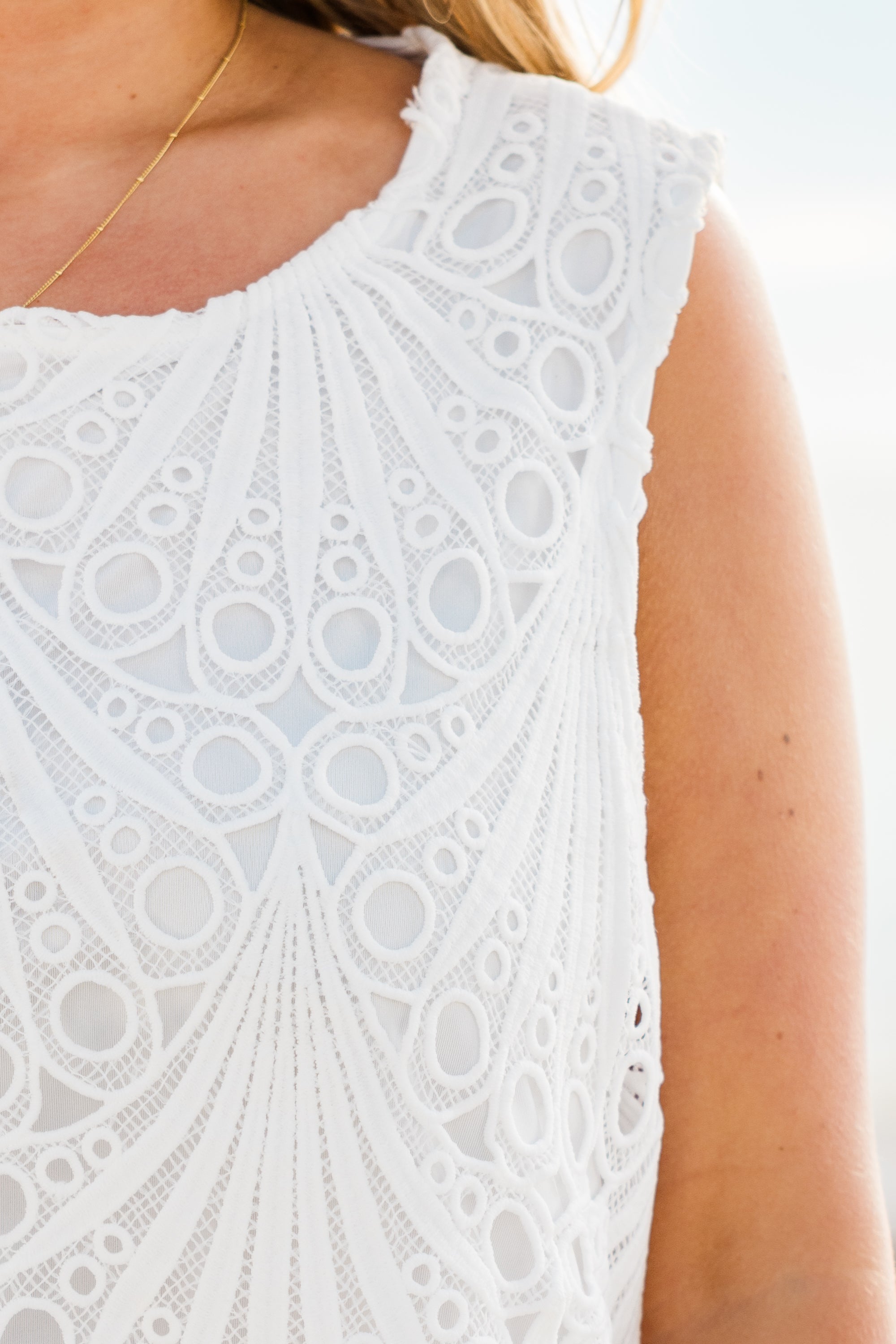 Wander Around Roses Top, White 4 Wander Around Roses Top, White - Image 4